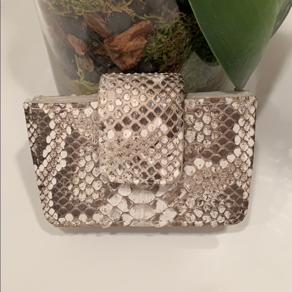 Ostrich credit card holder